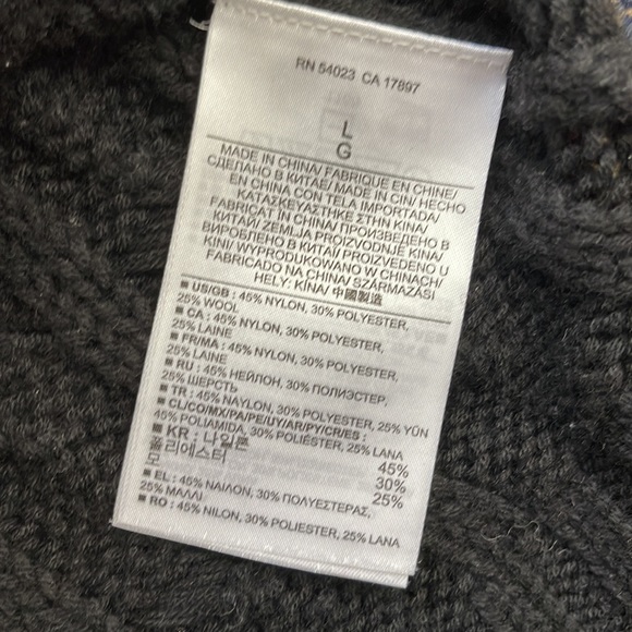 Banana Republic Cable Knit Sweater - Picture 6 of 8